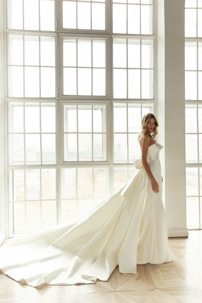 Eva Lendel Wedding Dresses