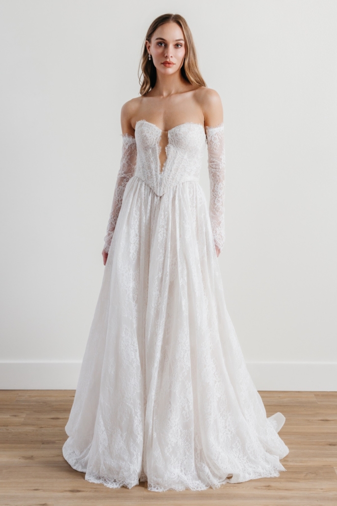 chinese dress ladies used Wtoo by Watters Wtoo Brides Strapless Long White Gown with Train Wedding Dress