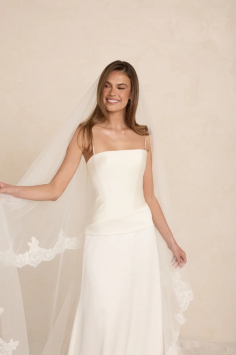 made with love andie clean satin beinschlitz 2